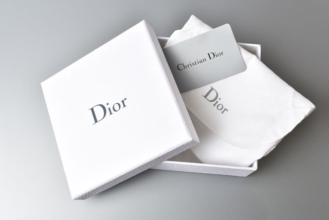 クリスチャン・ディオール　Dior　