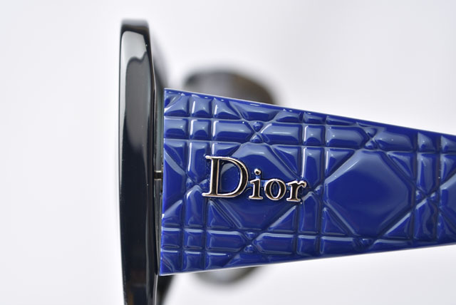 クリスチャン・ディオール　Dior