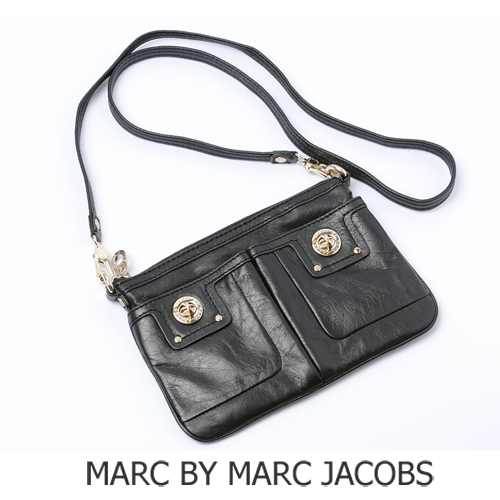 MARC BY MARC JACOBS(マークバイマークジェイコブス)ターンロック付 ショルダーポシェット ブラック M301202 新品